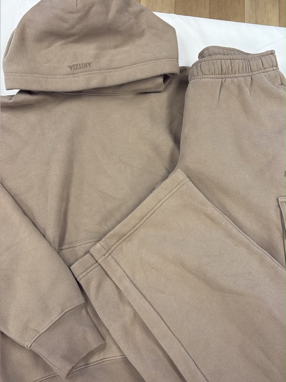NWT aritzia nomad taupe set
